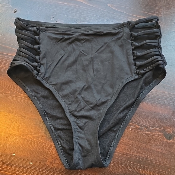 Shade & Shore Sleek Black Swim Bottom High Waisted - Picture 1 of 2